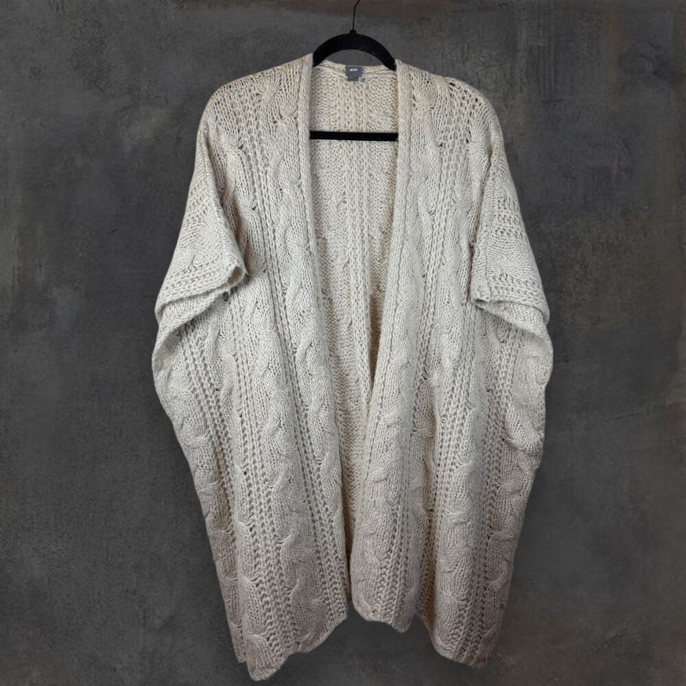 Aerie Cream One Size Knit Pattern Open Buttonless Long Length Sweater Wrap